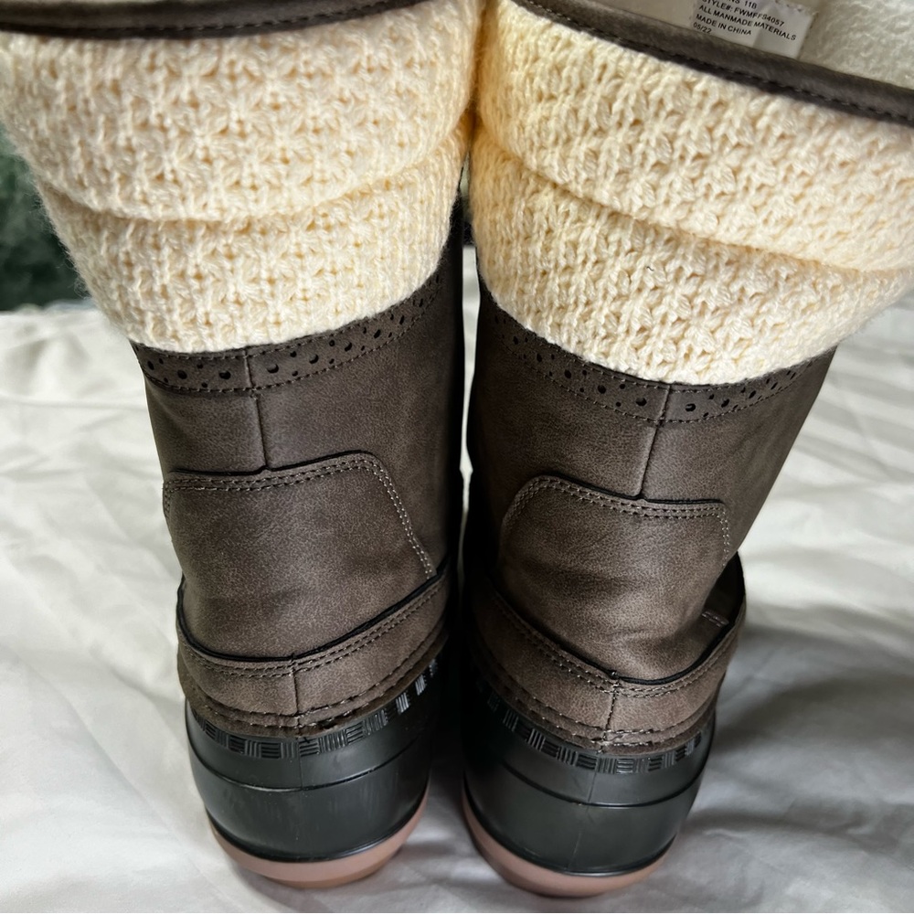 Magellan Outdoors Waterproof Duck Boots Women's 11B Sweater Collar FFS4057 - Picture 4 of 10